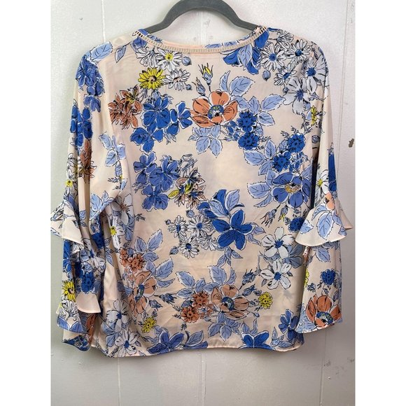 Nanette Lepore 3/4 Bell Sleeve - Picture 4 of 6